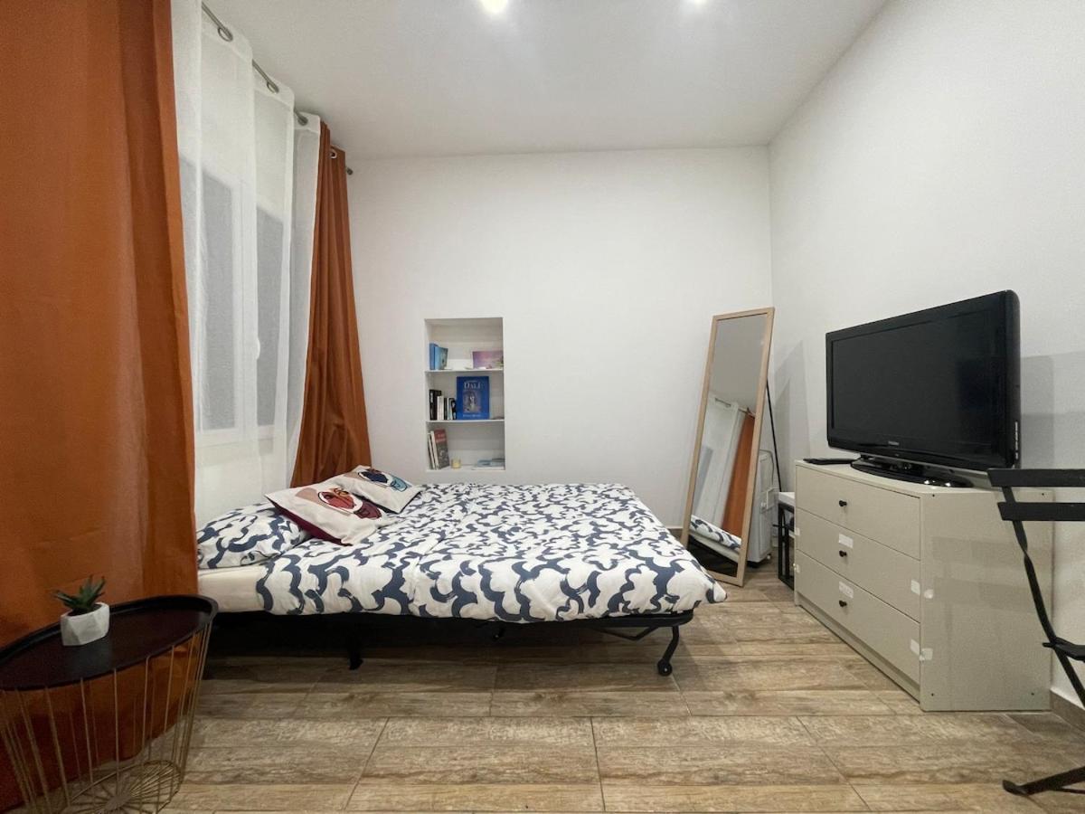 Cosy Studio Vieux Nice A 2 Pas De La Mer Esterno foto